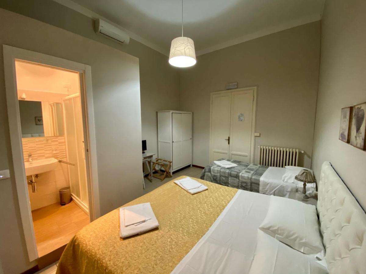 Hotel Lisa Viareggio Dış mekan fotoğraf